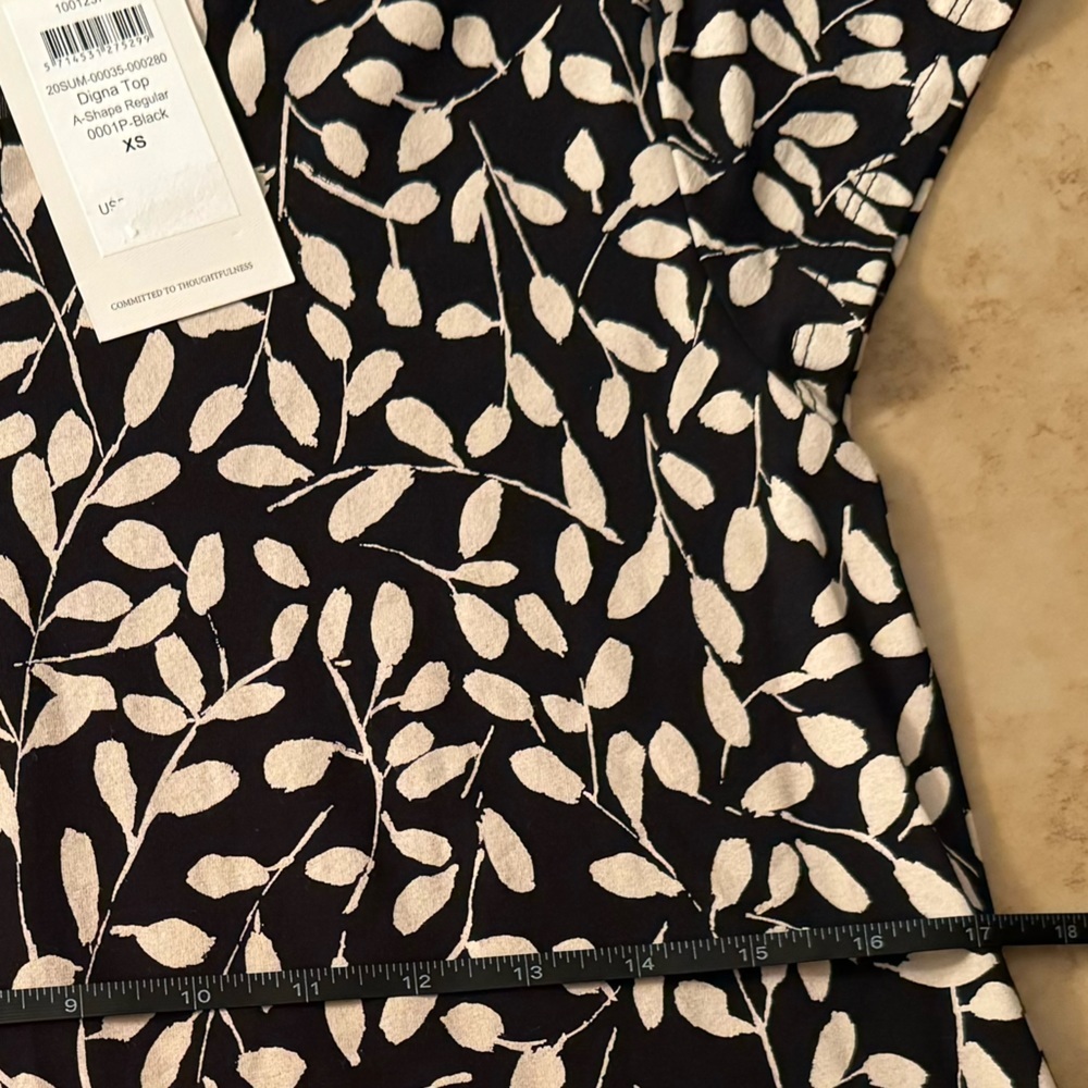Masai Copenhagen women’s short sleeve, leaf print pull on blouse NWT - Picture 6 of 9